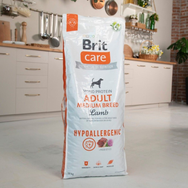 Brit Care Hypoallergenic Medium Breed Adult сухий корм для собак 12 кг - ягня Brit Care – купити зі знижкою %
